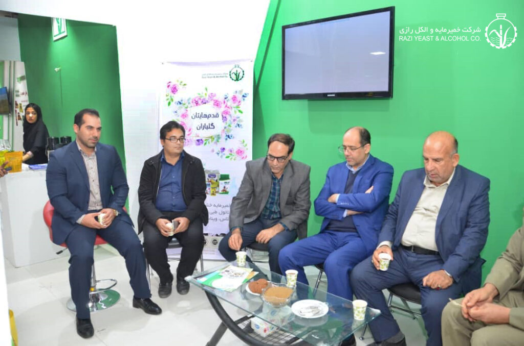حضور شرکت خمیرمایه و الکل رازی در هفتمین نمایشگاه هفته پژوهش و فناوری استان خورستان