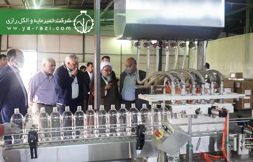 بازدید آیت الله حیدری آل کثیر از شرکت خمیرمایه و الکل رازی